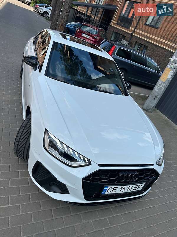 Седан Audi A4 2022 в Киеве