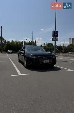 Седан Audi A4 2011 в 