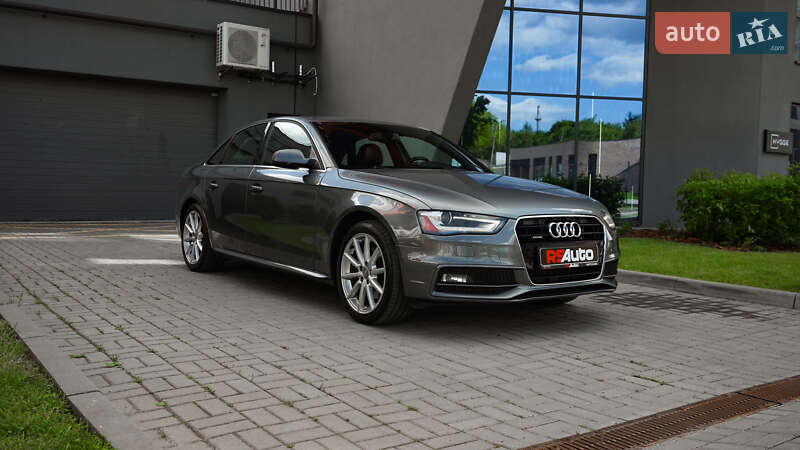 Седан Audi A4 2015 в 