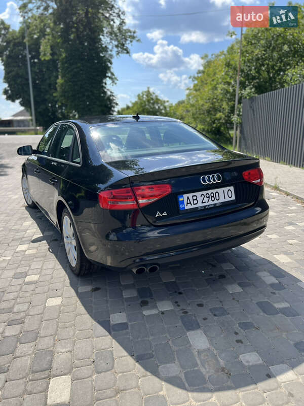 Седан Audi A4 2013 в Тульчине