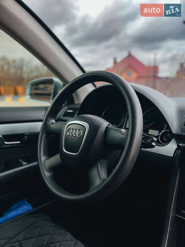 Седан Audi A4 2005 в Виннице