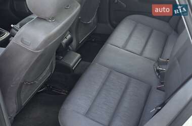 Седан Audi A4 2000 в 