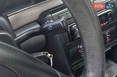 Седан Audi A4 2000 в 