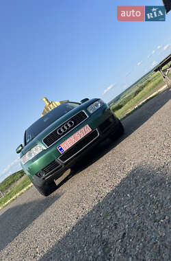 Седан Audi A4 2001 в 
