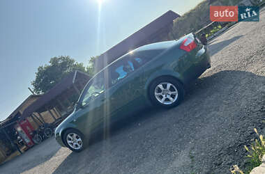 Седан Audi A4 2001 в 