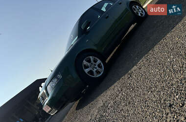 Седан Audi A4 2001 в 