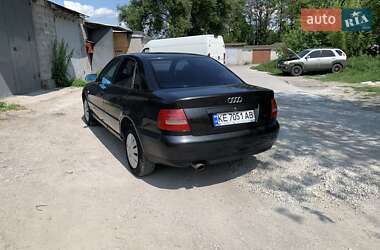 Седан Audi A4 1999 в 