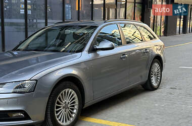 Универсал Audi A4 2015 в 