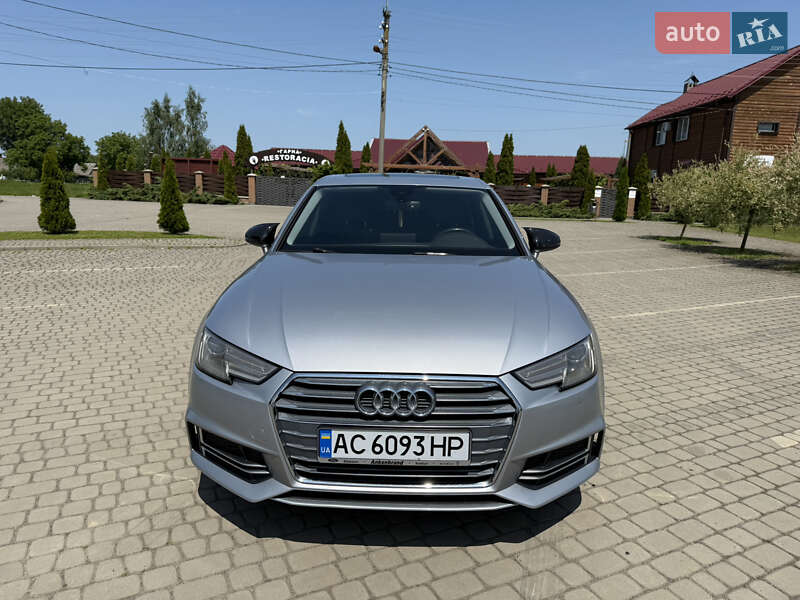 Седан Audi A4 2018 в Луцке