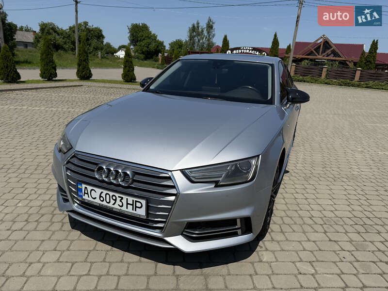 Седан Audi A4 2018 в Луцке