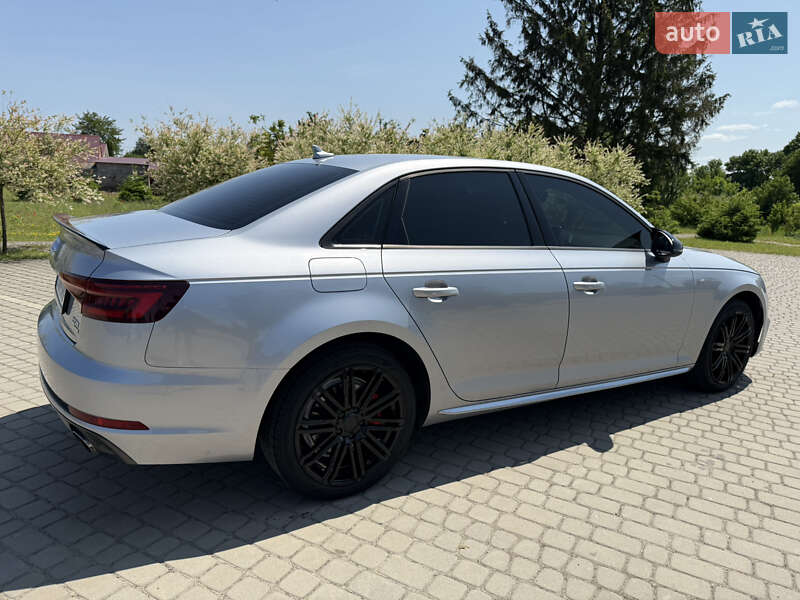 Седан Audi A4 2018 в Луцке