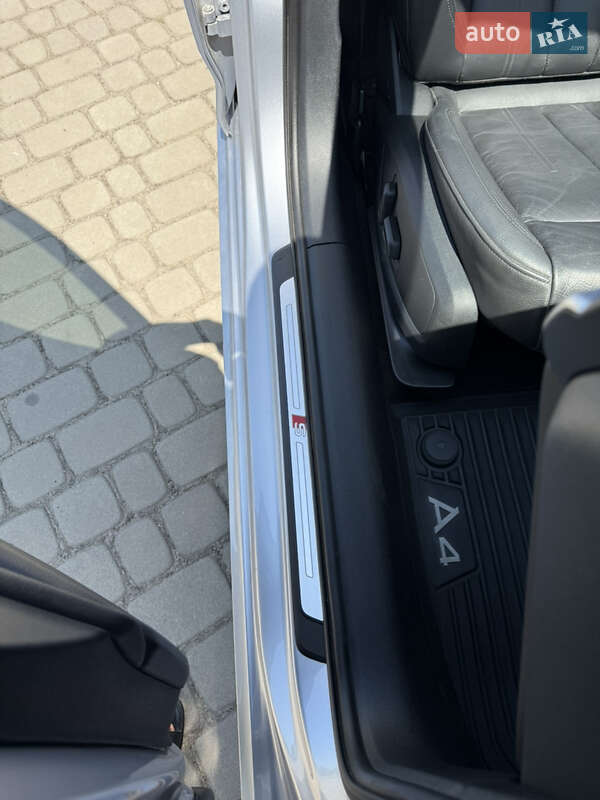 Седан Audi A4 2018 в Луцке