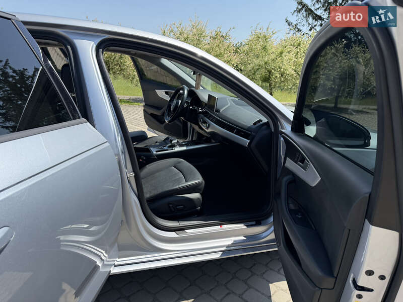 Седан Audi A4 2018 в Луцке