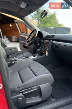 Седан Audi A4 2002 в 