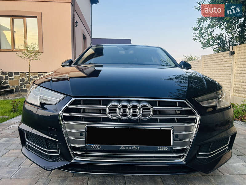 Седан Audi A4 2018 в 