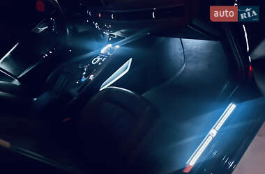 Седан Audi A4 2018 в 