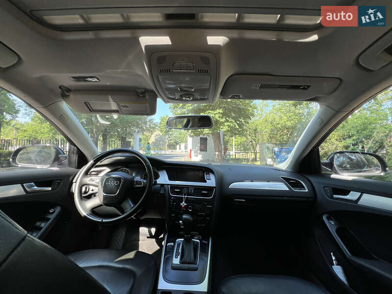 Седан Audi A4 2010 в Одессе