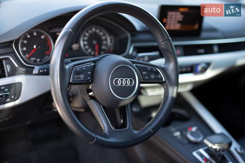 Седан Audi A4 2017 в Житомирі
