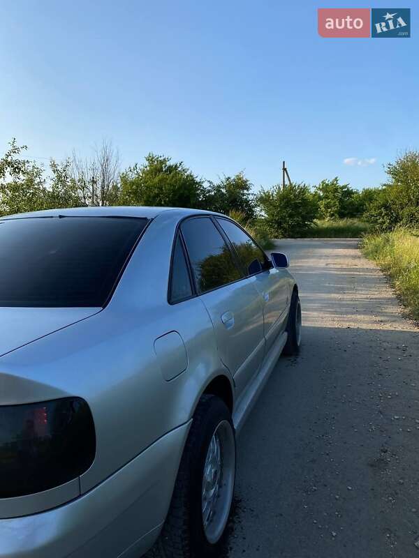 Седан Audi A4 1999 в Ивано-Франковске