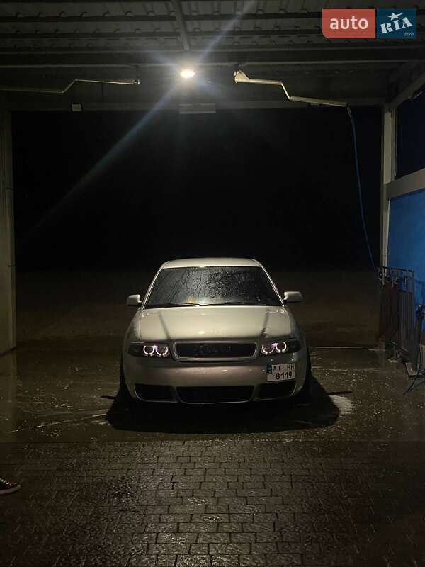 Седан Audi A4 1999 в Ивано-Франковске