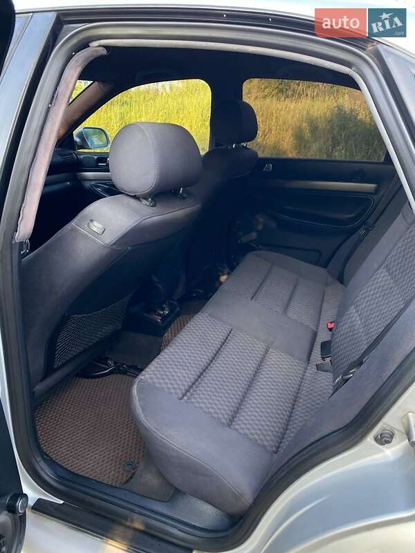 Седан Audi A4 1999 в Ивано-Франковске