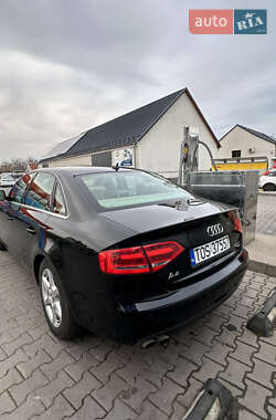 Седан Audi A4 2009 в 
