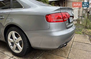 Седан Audi A4 2011 в 