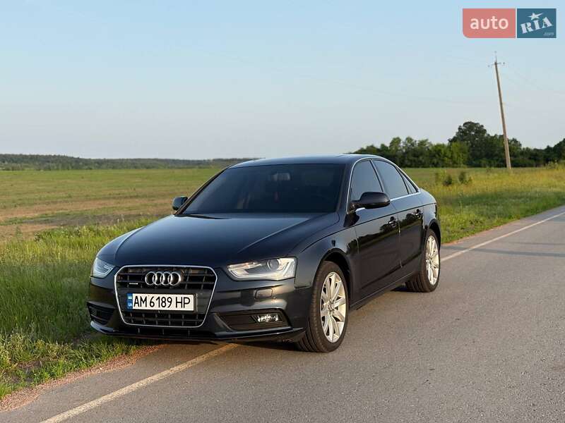 Седан Audi A4 2014 в 