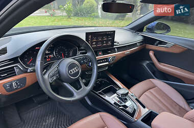 Седан Audi A4 2021 в 