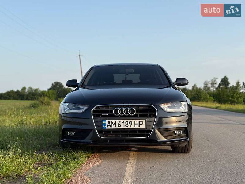 Седан Audi A4 2014 в Житомире