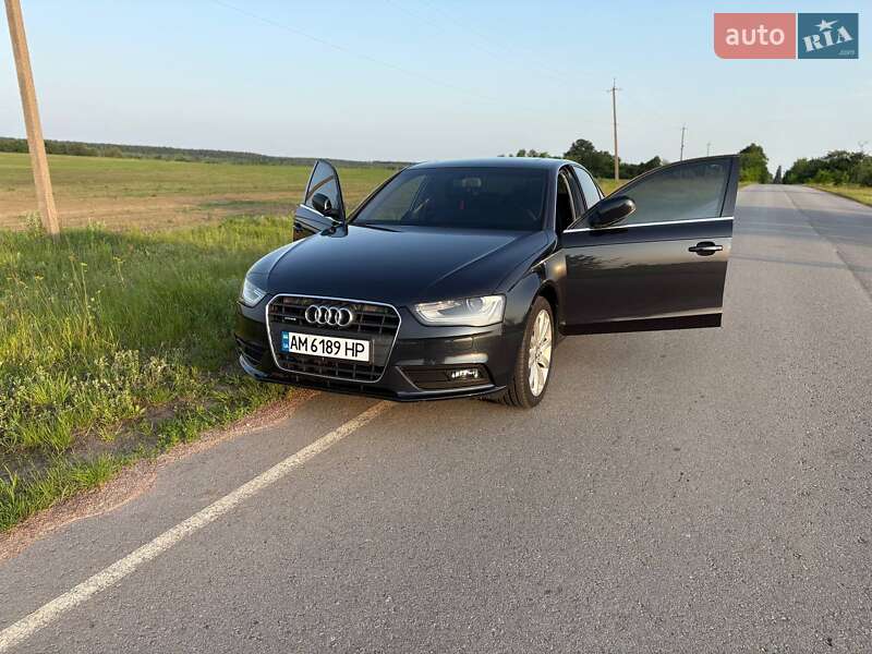 Седан Audi A4 2014 в Житомире