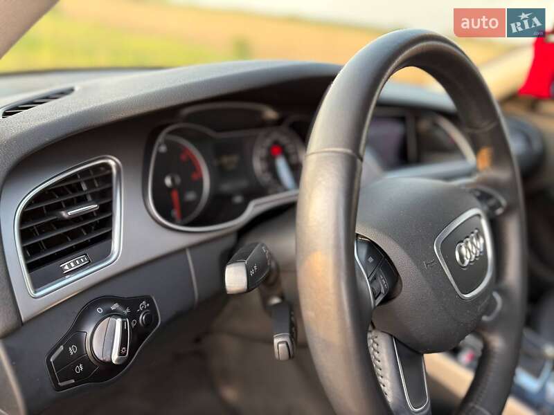 Седан Audi A4 2014 в Житомире