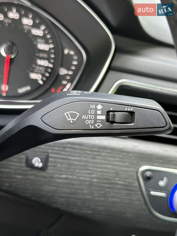 Седан Audi A4 2019 в Белогородке