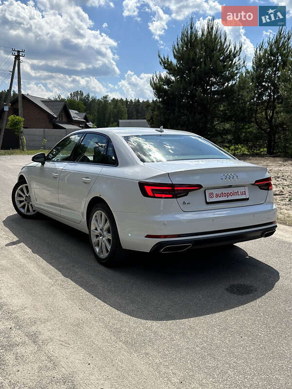 Седан Audi A4 2019 в Белогородке