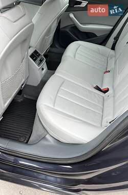 Седан Audi A4 2018 в 