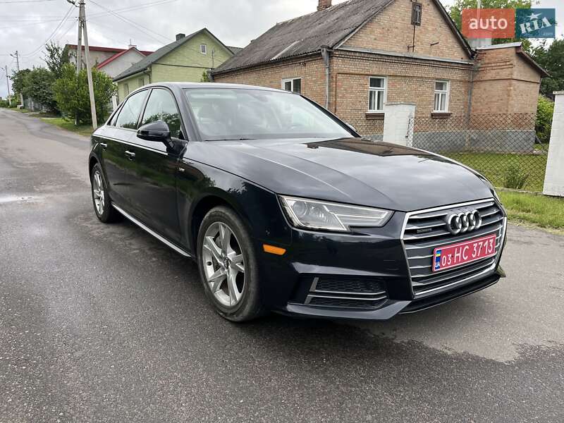 Седан Audi A4 2018 в 