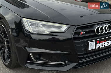 Седан Audi A4 2017 в 