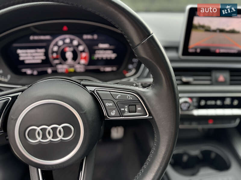 Седан Audi A4 2017 в Киеве