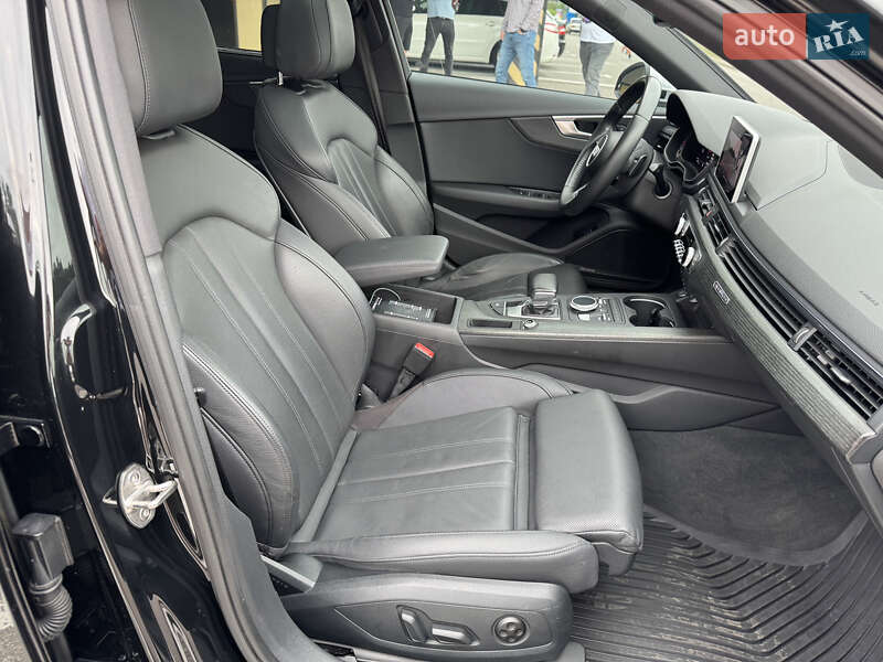 Седан Audi A4 2017 в Киеве