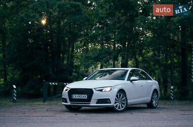 Седан Audi A4 2016 в Киеве