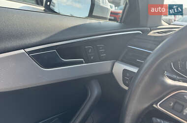 Седан Audi A4 2016 в 