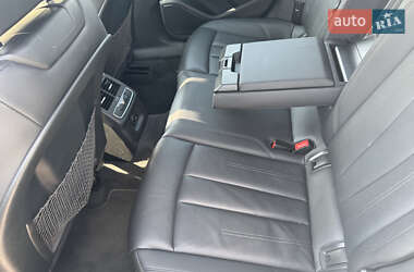 Седан Audi A4 2016 в 