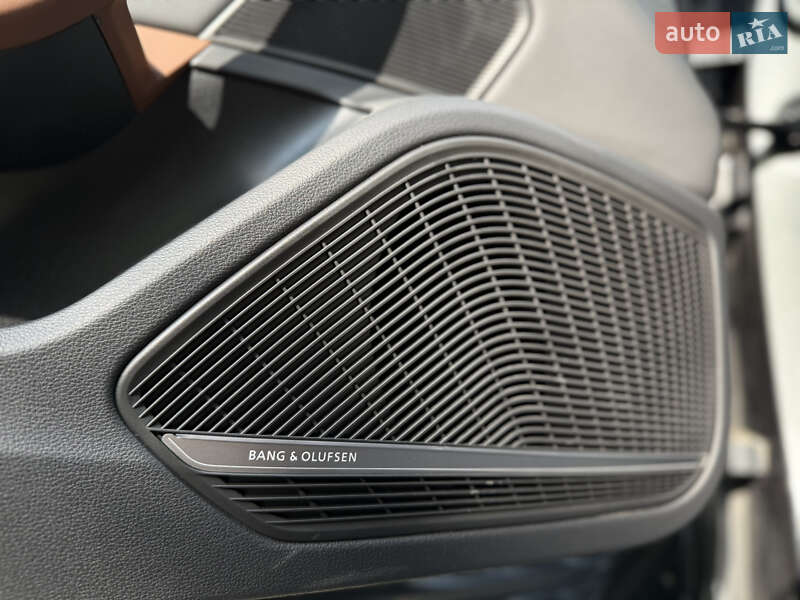 Седан Audi A4 2021 в Львові