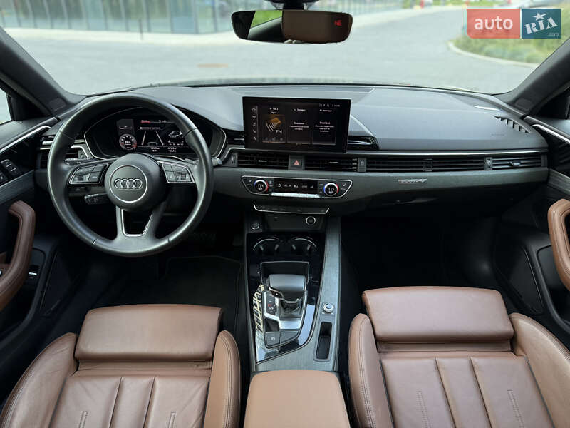 Седан Audi A4 2021 в Львові