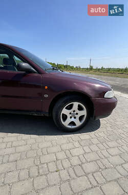 Седан Audi A4 1995 в 