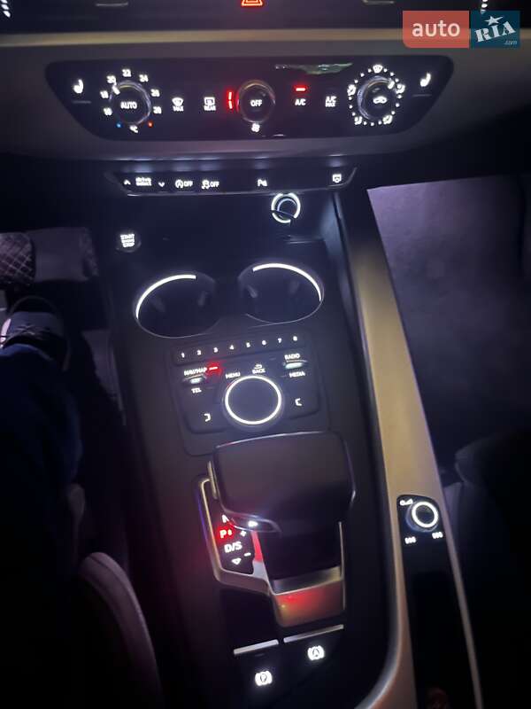 Универсал Audi A4 2017 в Харькове фото 11 Универсал Audi A4 2017 в Харькове