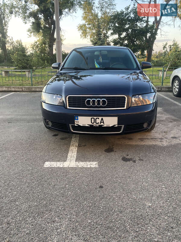 Седан Audi A4 2003 в 
