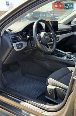Универсал Audi A4 2019 в 
