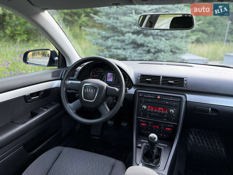 Седан Audi A4 2006 в Могилев-Подольске