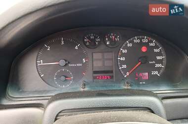 Універсал Audi A4 1997 в Миргороді